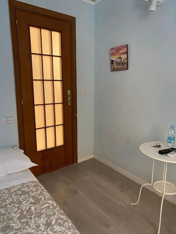 Residence Appartamenti Santa Teresa A Chiaia Naples 2*,  Italy