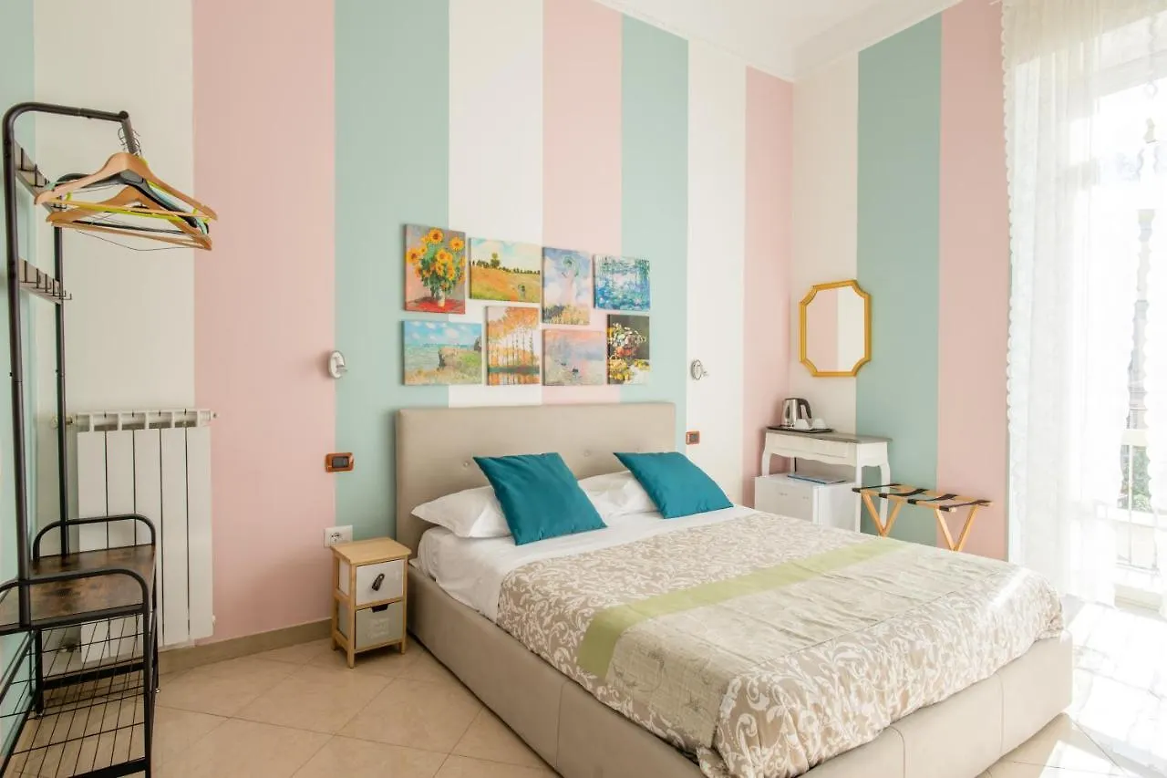 Residence Appartamenti Santa Teresa A Chiaia Naples 2*,